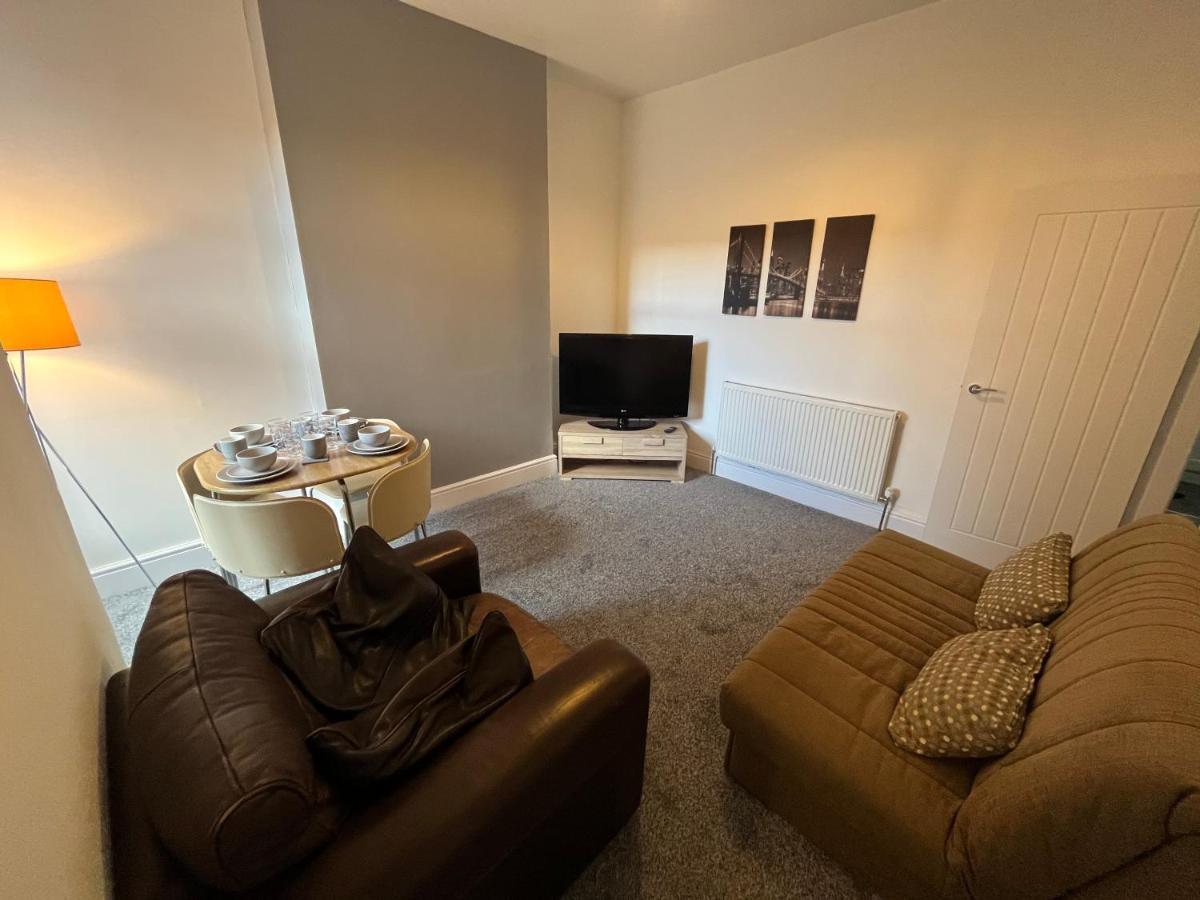 Amazing 8 Person 4 Bedroom And 2 Bathroom Mega House! Kingston upon Hull Luaran gambar